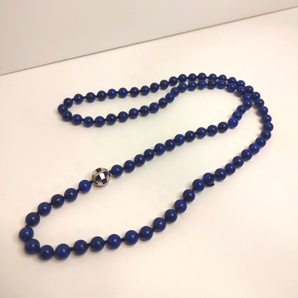 Jewelry - Royal blue vintage necklace with checkered mother of pearl accent bead